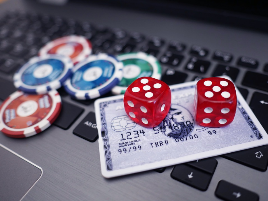Advantages of Online Gambling Platforms
